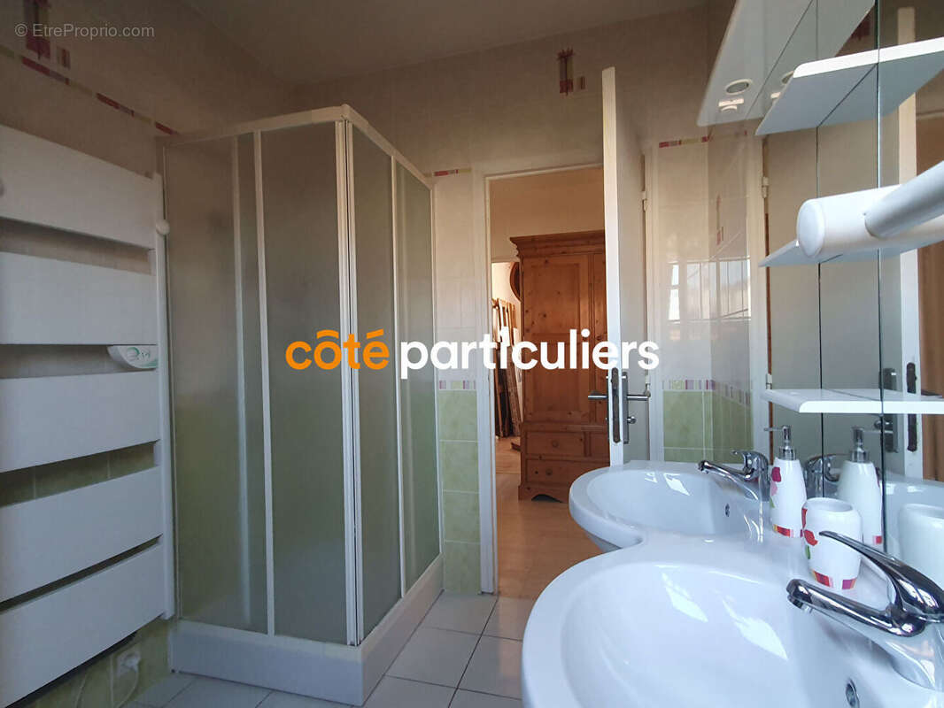 Maison à VILLENEUVE-LE-ROI