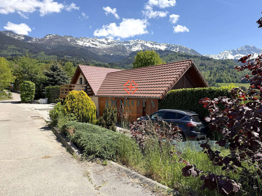 Maison à LES ADRETS