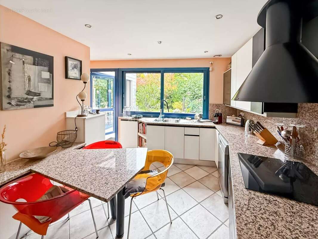 Maison à LIMEIL-BREVANNES