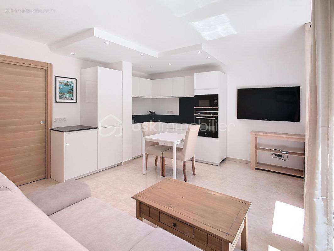 Appartement à MOUGINS