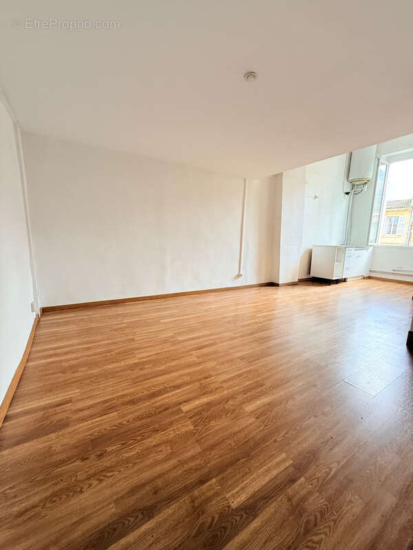 Appartement à MARSEILLE-6E