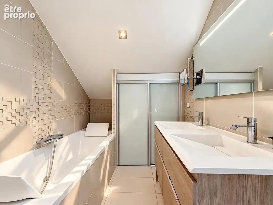 Maison 5 pièces 149 m² à vendre à Prevessin-Moens (01280) - photo 9