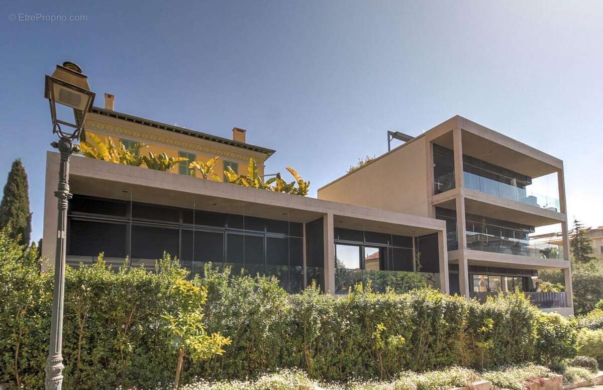 Appartement à BEAULIEU-SUR-MER