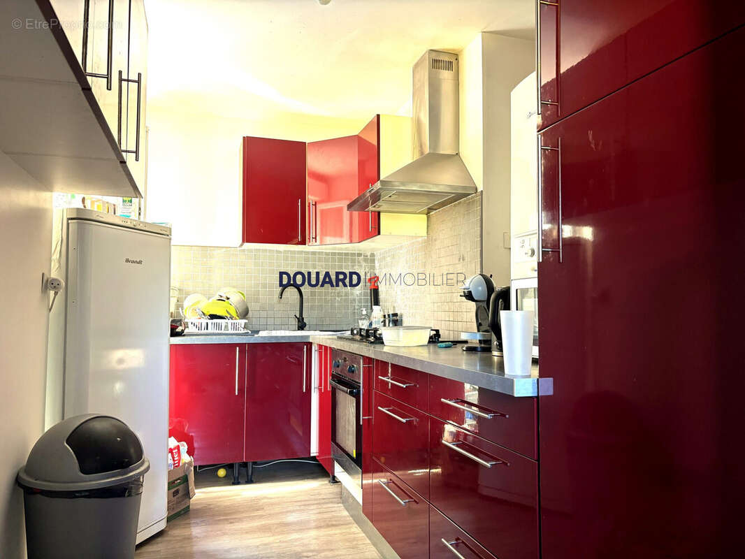 Appartement à SARTROUVILLE