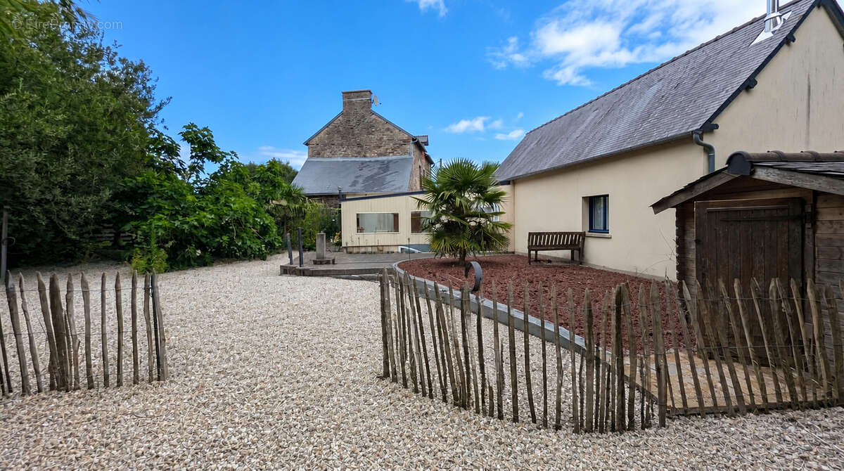 A VENDRE Maison pierres de 274 m²  - Terrain 9795 m²  - CHERRUEIX - photo 16