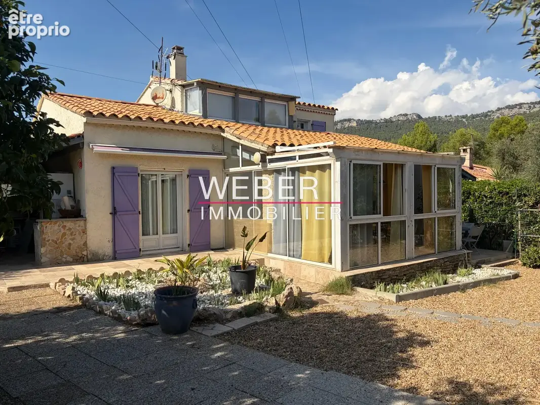 Ollioules-Maison familiale avec piscine sur 2000 m2 de terrain - photo 1