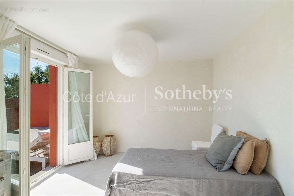 Maison à LES ADRETS-DE-L&#039;ESTEREL