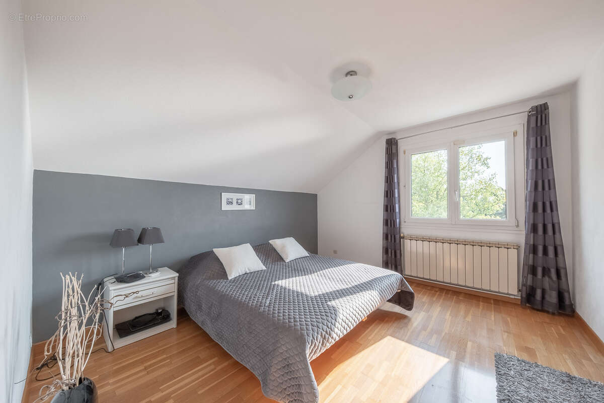 Maison 108 m2   4 chambres   coin-lès-cuvry (57420) - photo 12