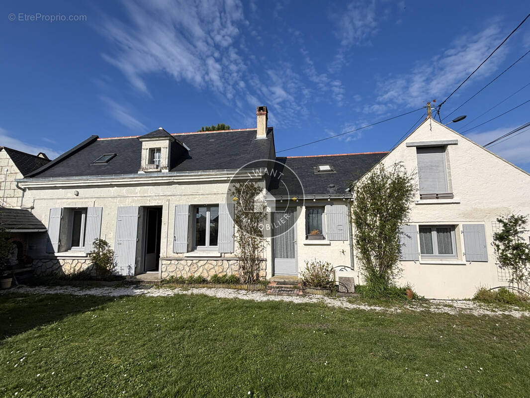 Maison à SAINT-CLEMENT-DES-LEVEES