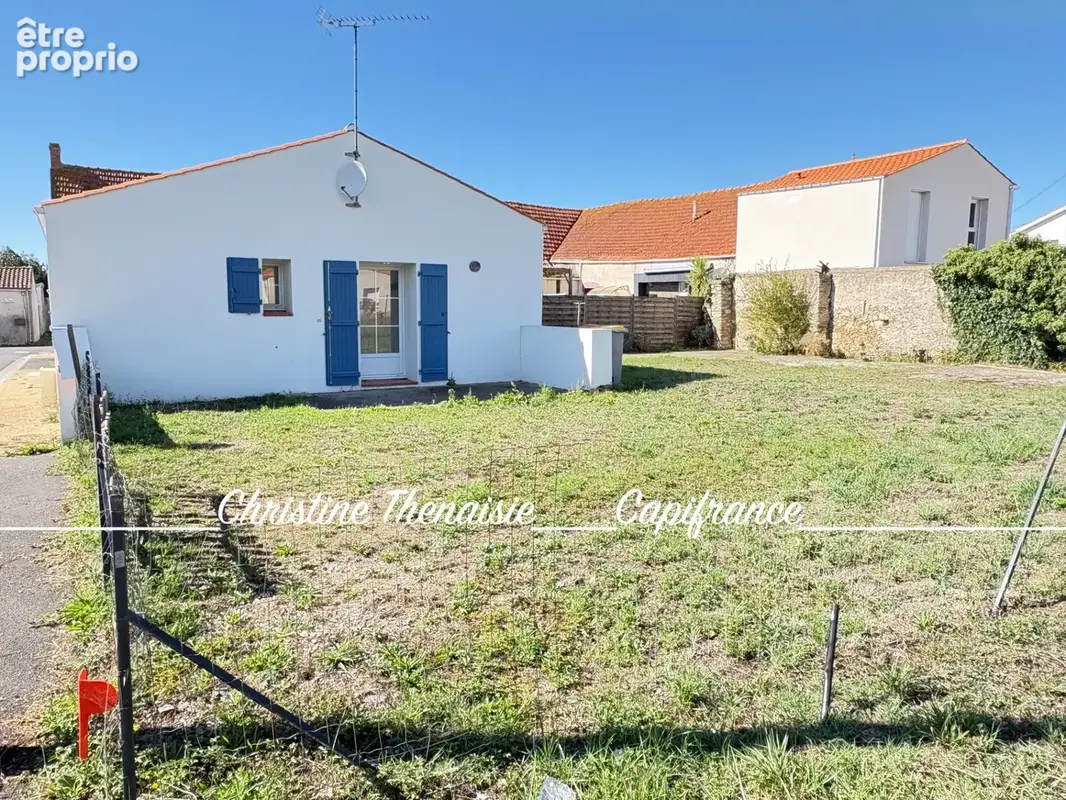 Maison à vendre 3 pièces coeur de ville avec terrain BEAUVOIR SUR MER (85) - photo 20