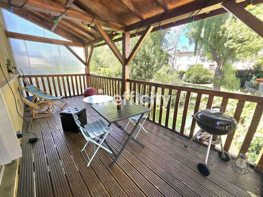 Maison à LA QUEUE-EN-BRIE