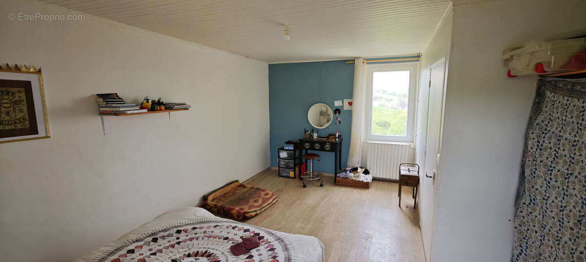 Corps de ferme avec maison+ grange et terrain 1.6Ha - photo 7