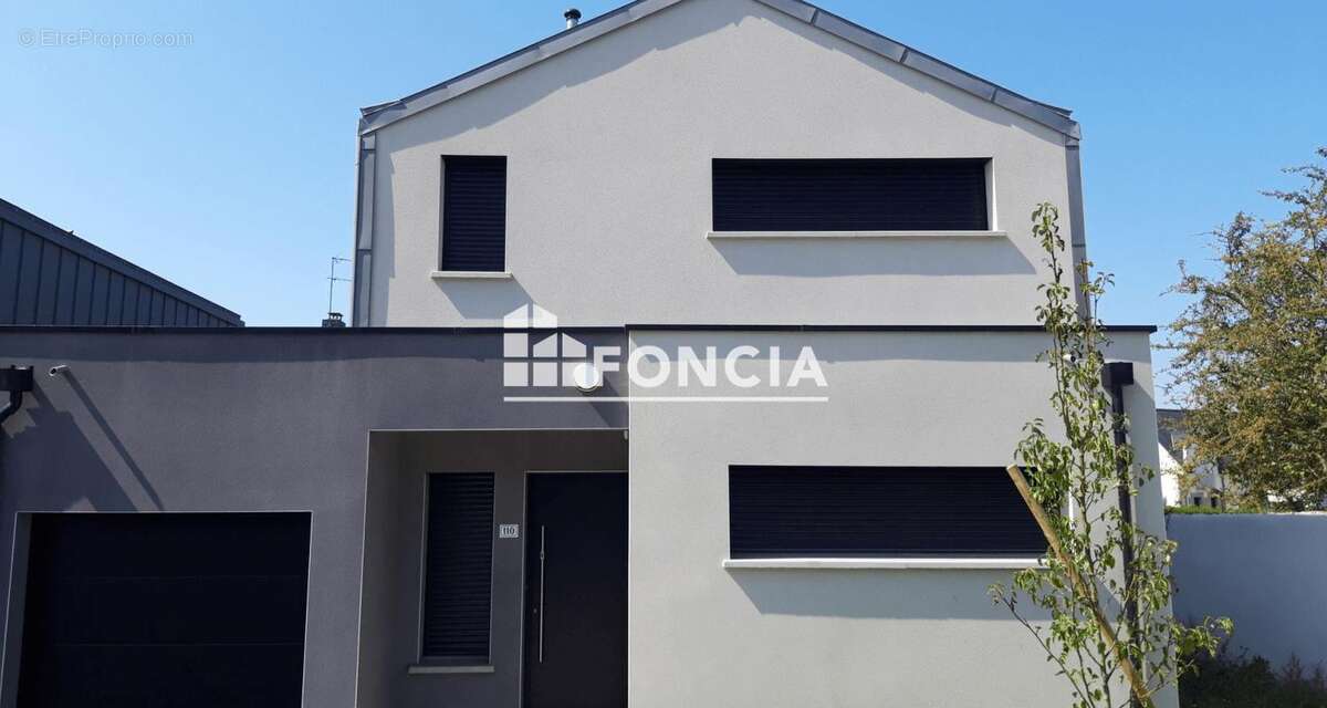 Maison à CHARTRES-DE-BRETAGNE