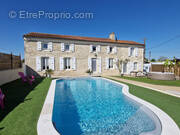 Maison à TONNAY-CHARENTE