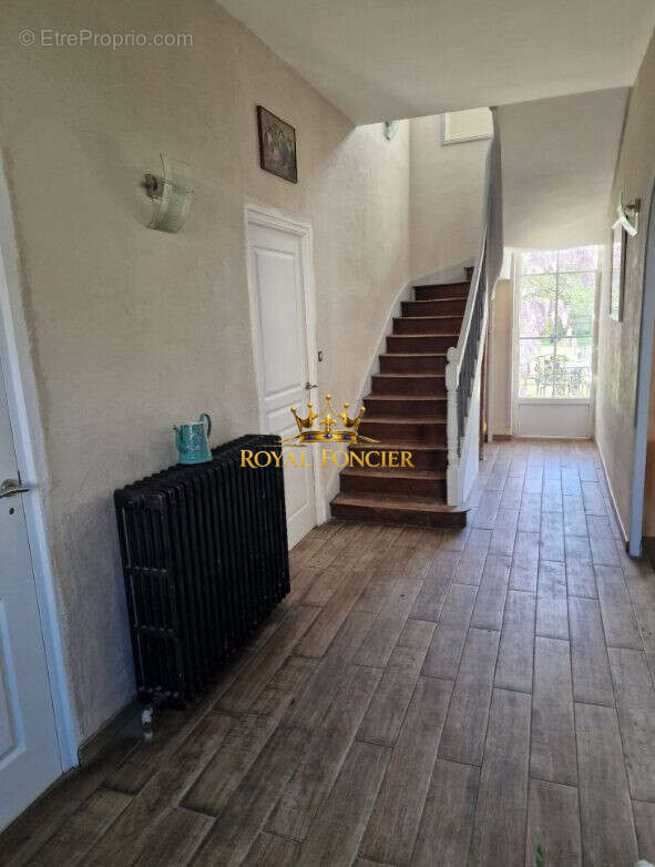 Entrée pricipale - Maison à DANGE-SAINT-ROMAIN