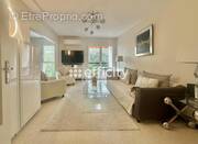 Appartement à VALLAURIS