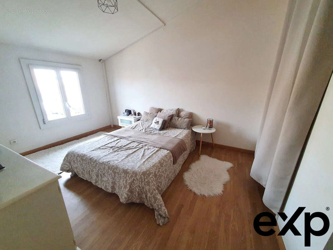 Maison à PUGET-SUR-ARGENS