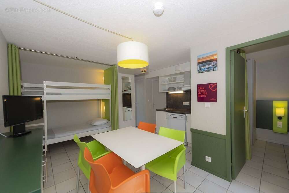 Appartement à BERRIAS-ET-CASTELJAU