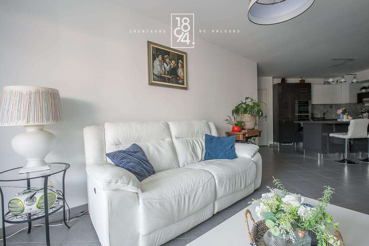 Appartement à MARSEILLE-8E