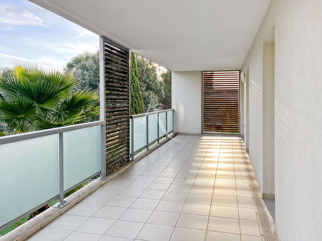 Appartement à LE CANNET