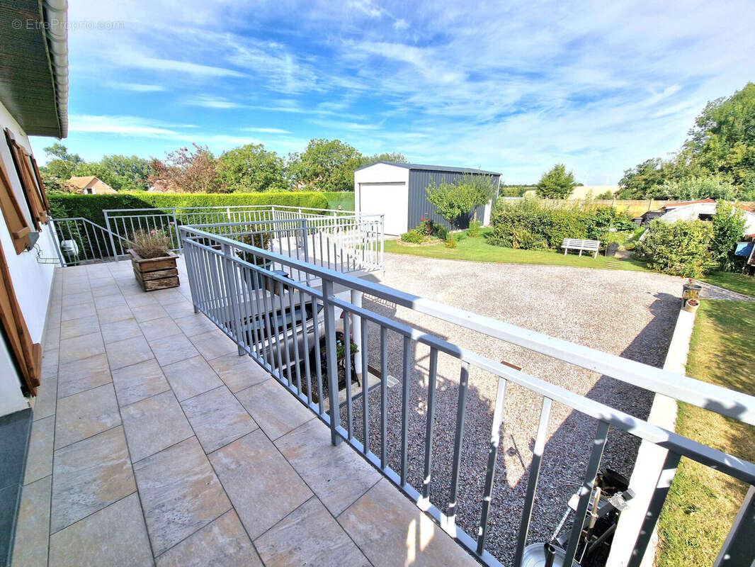 Maison 109 m² à Gouy-Saint-Andre  - photo 4