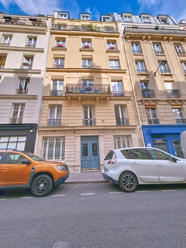Appartement à PARIS-11E
