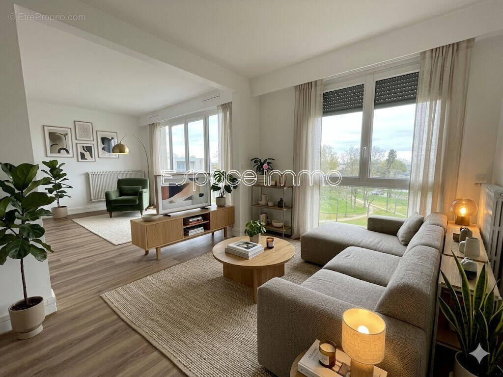 Appartement à MONT-SAINT-AIGNAN