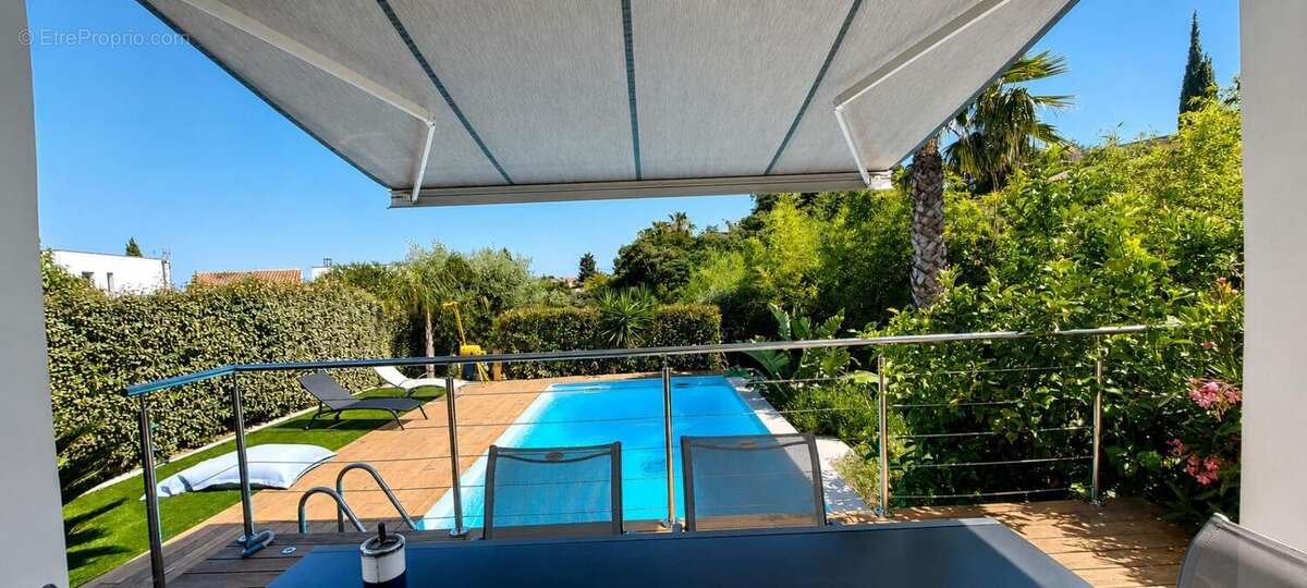 Maison à FREJUS
