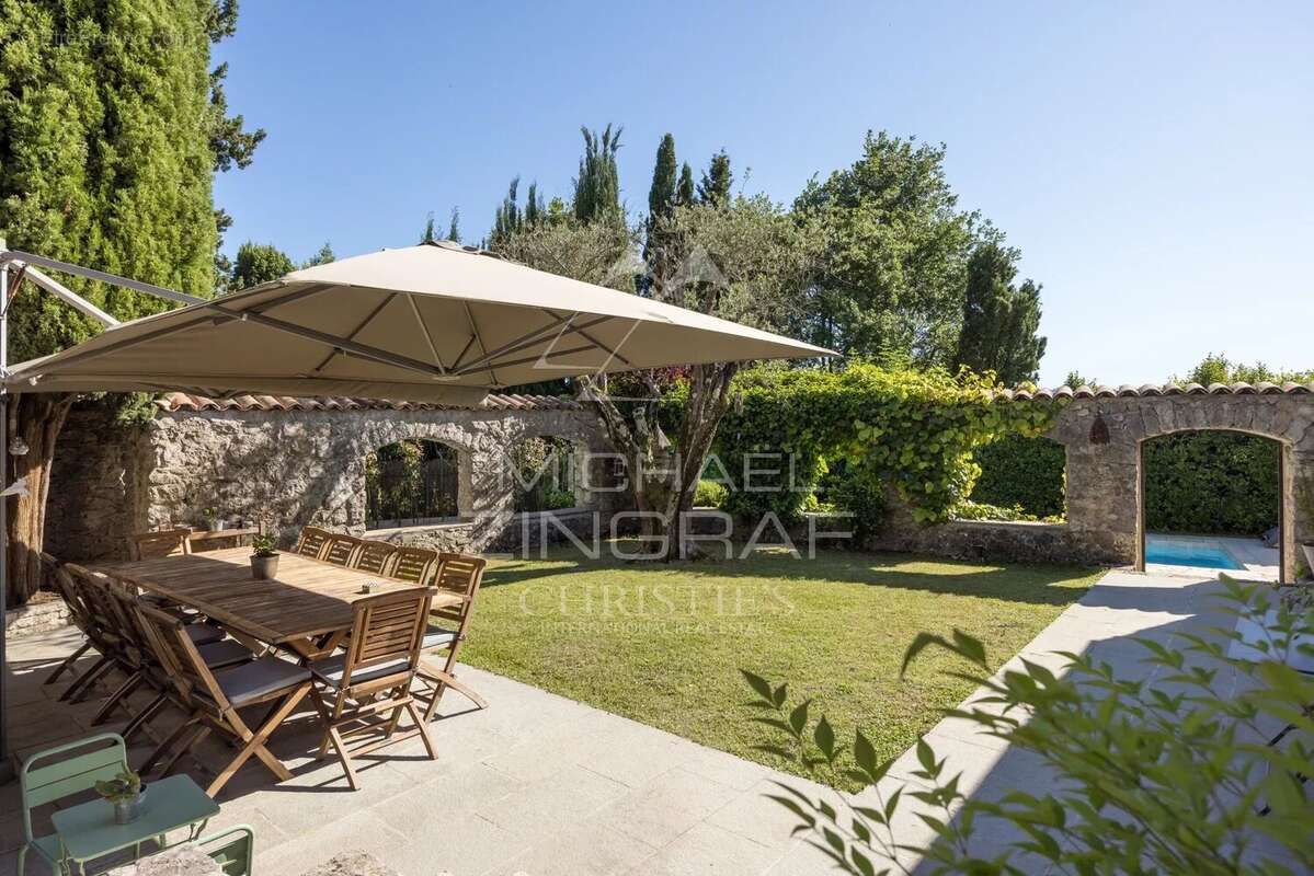 Maison à MOUANS-SARTOUX