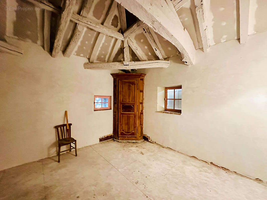 Maison à COURS