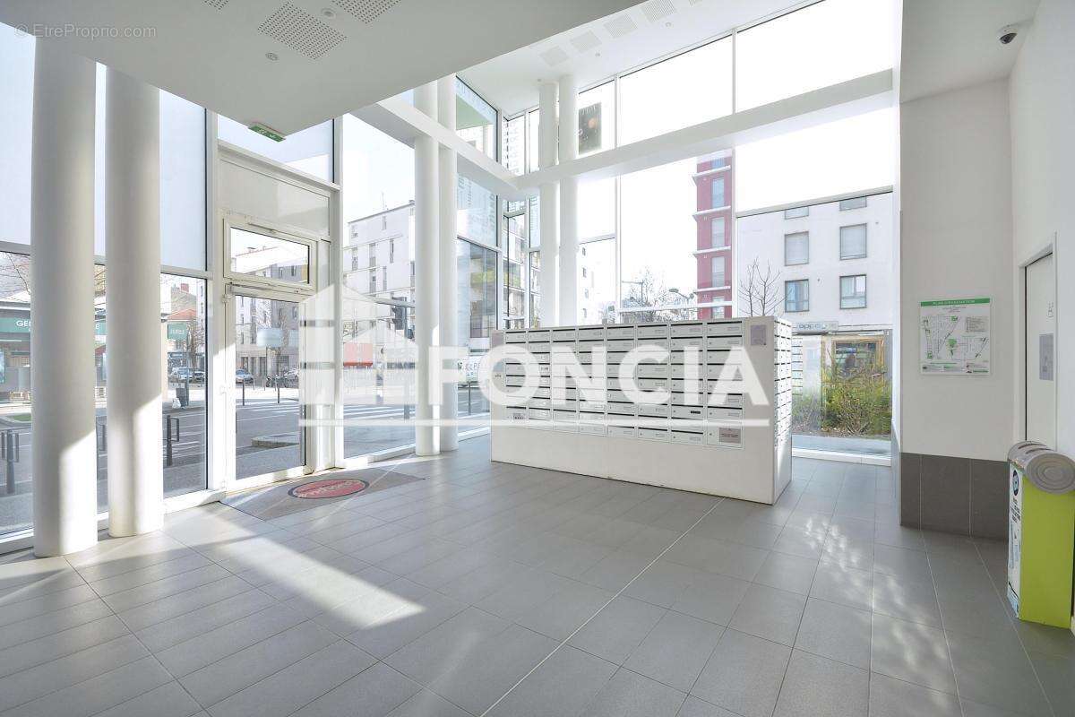 Appartement à LYON-9E