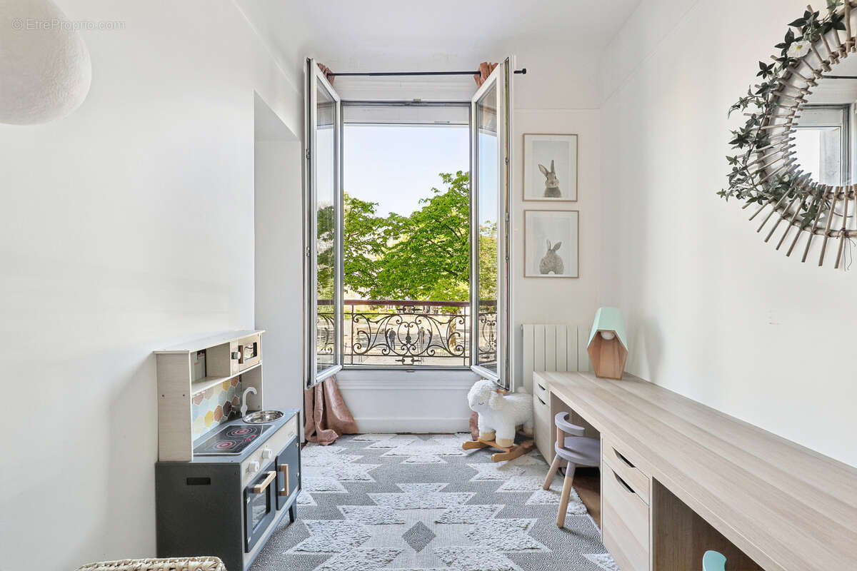 Appartement à PARIS-12E