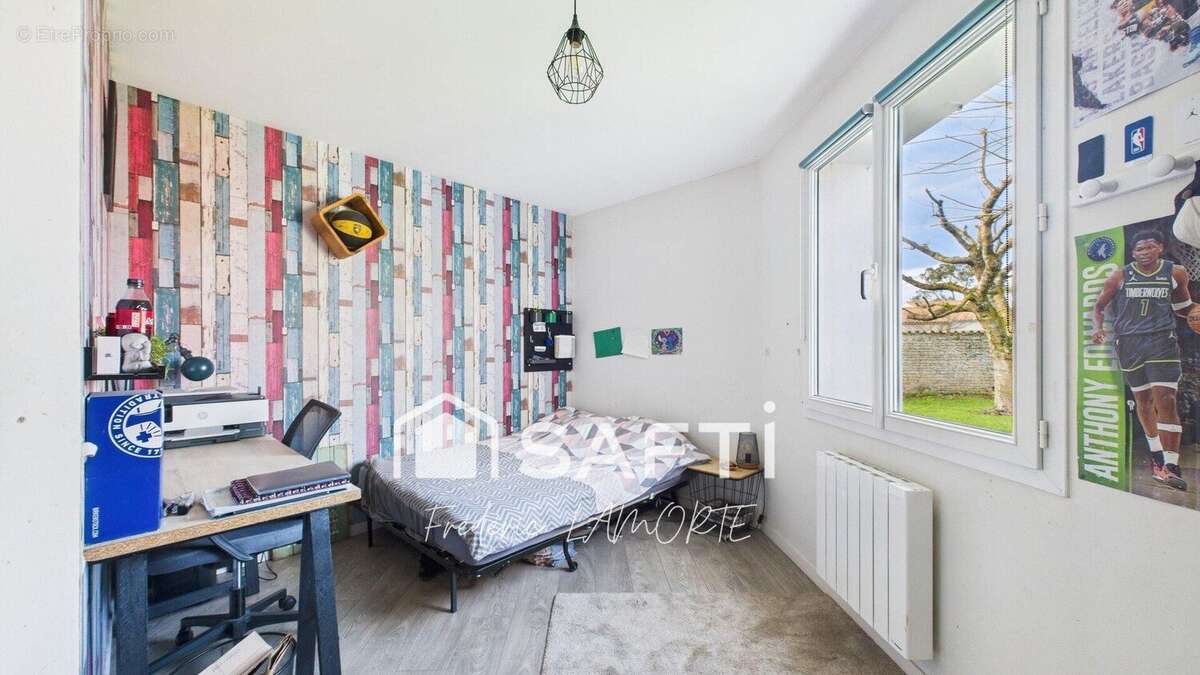 Maison 150 m² à Saint-Ouen-D'aunis  - photo 8