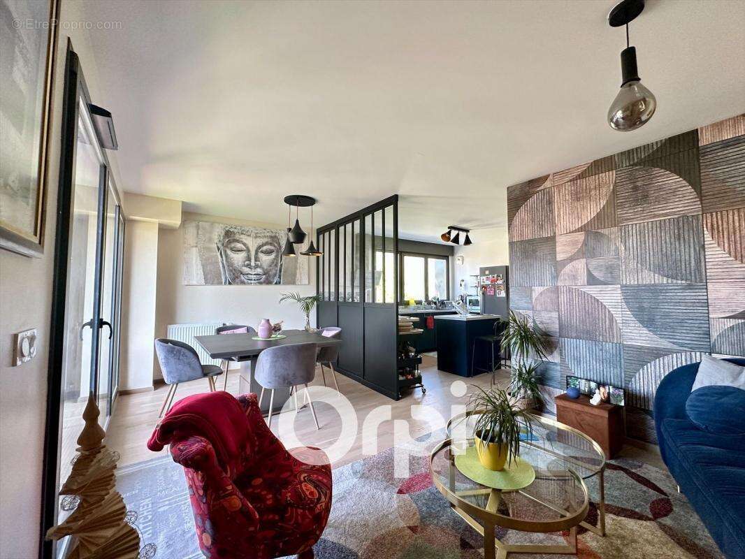 Appartement à CROLLES