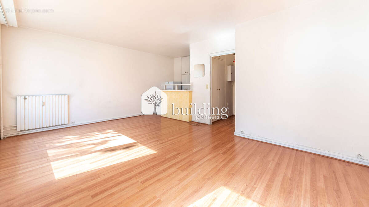 Appartement à NEUILLY-SUR-SEINE