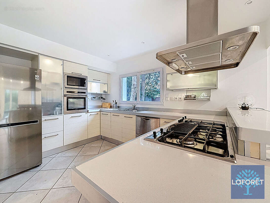 Maison à SOISY-SUR-SEINE