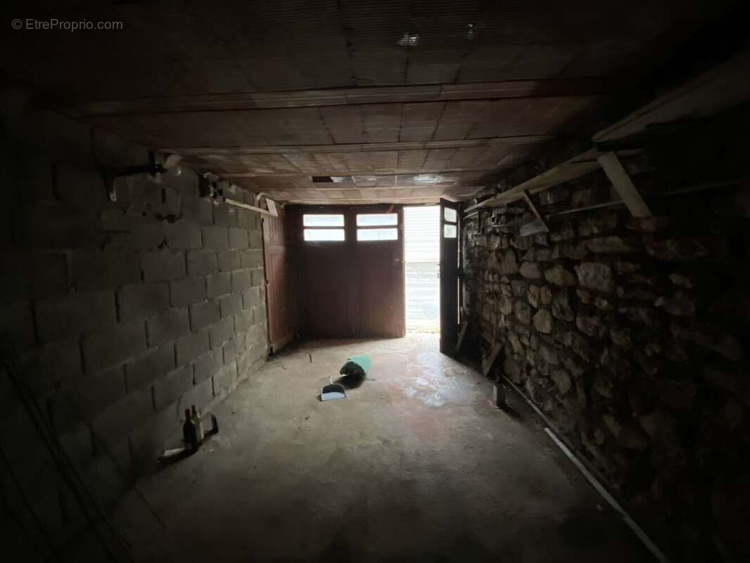 garage - Maison à ARCAMBAL