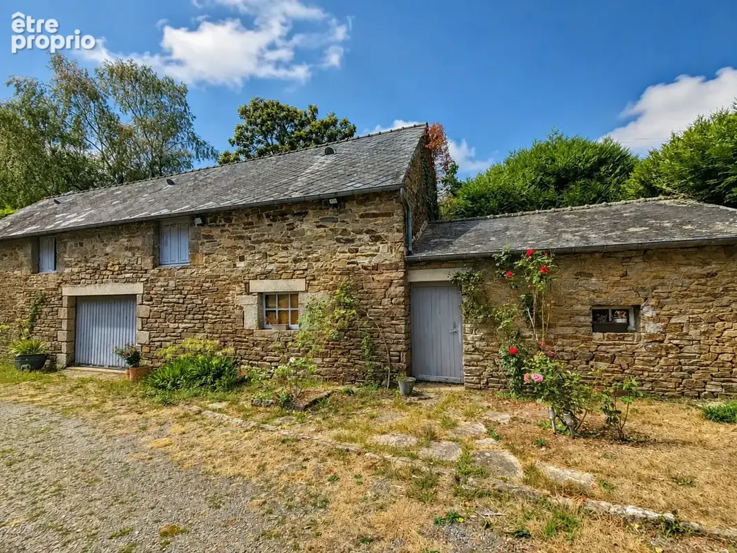 LE TREVOUX - Propriété en pierre avec maison principale, gîte indépendant et dépendances sur près d’un hectare - photo 17