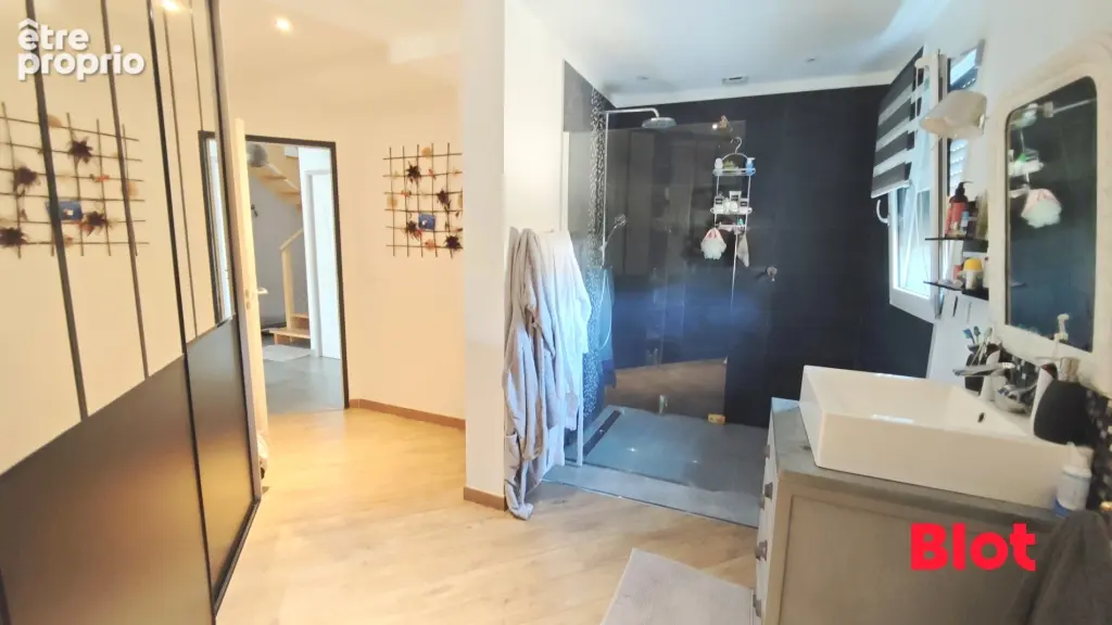 Maison 169 m² à Saint-Malo  - photo 7