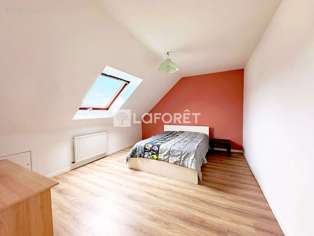 Maison à SAINT-GERMAIN-LES-ARPAJON