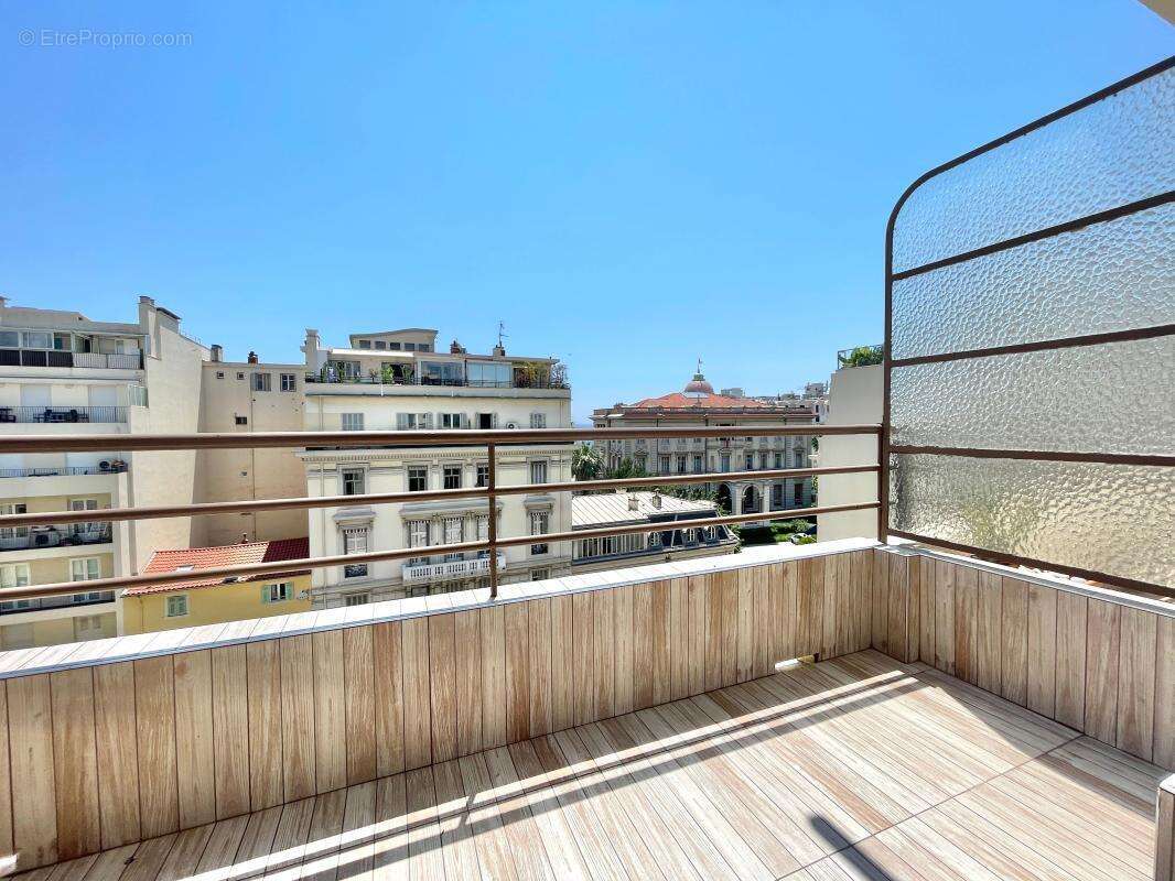 Appartement à NICE