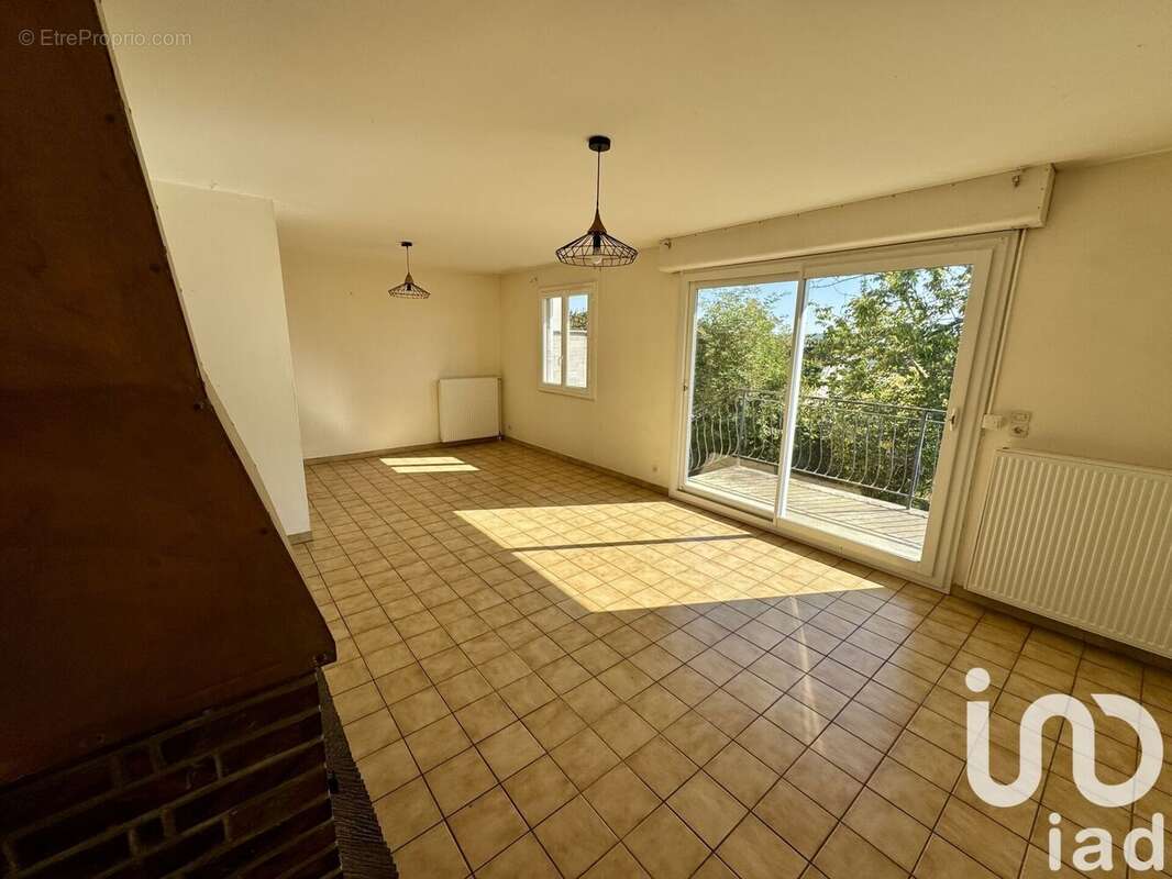 Photo 3 - Maison à PARON