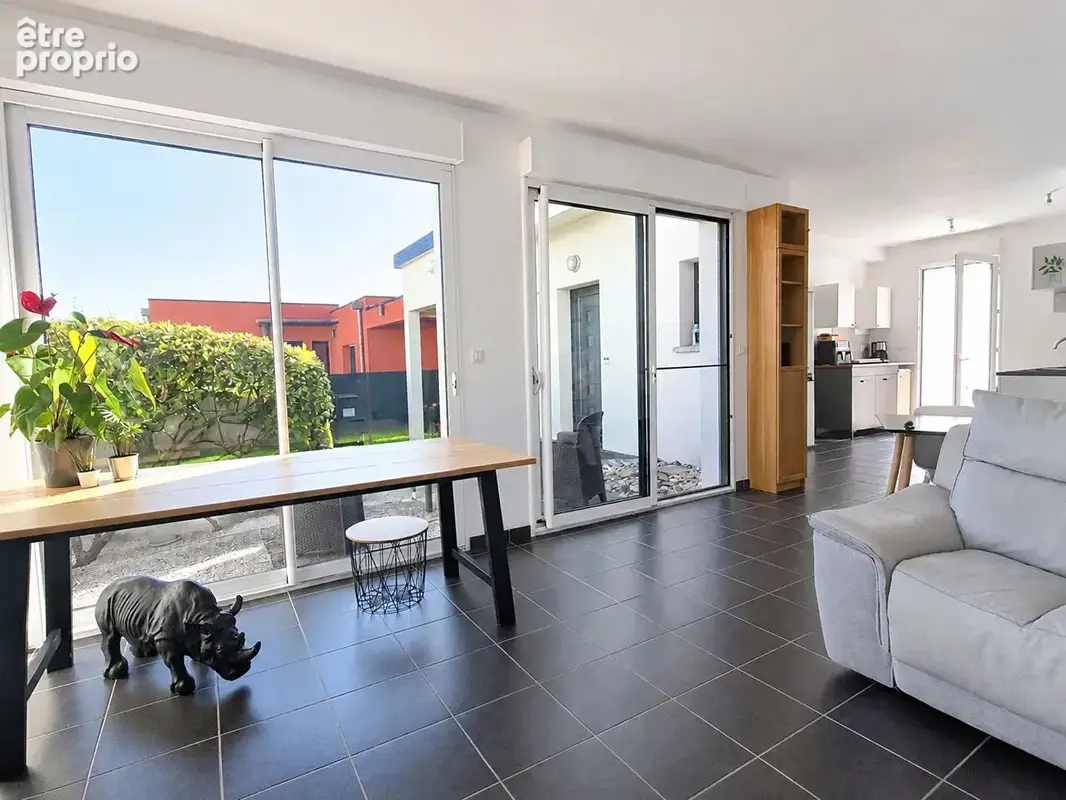 PROCHE CENTRE VILLE - Maison contemporaine de plain-pied de 4 pièces - photo 2