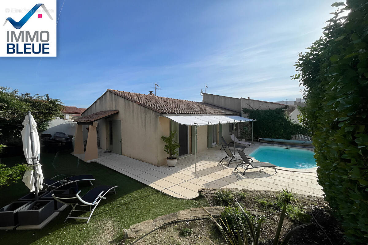 Maison à CHATEAUNEUF-LES-MARTIGUES