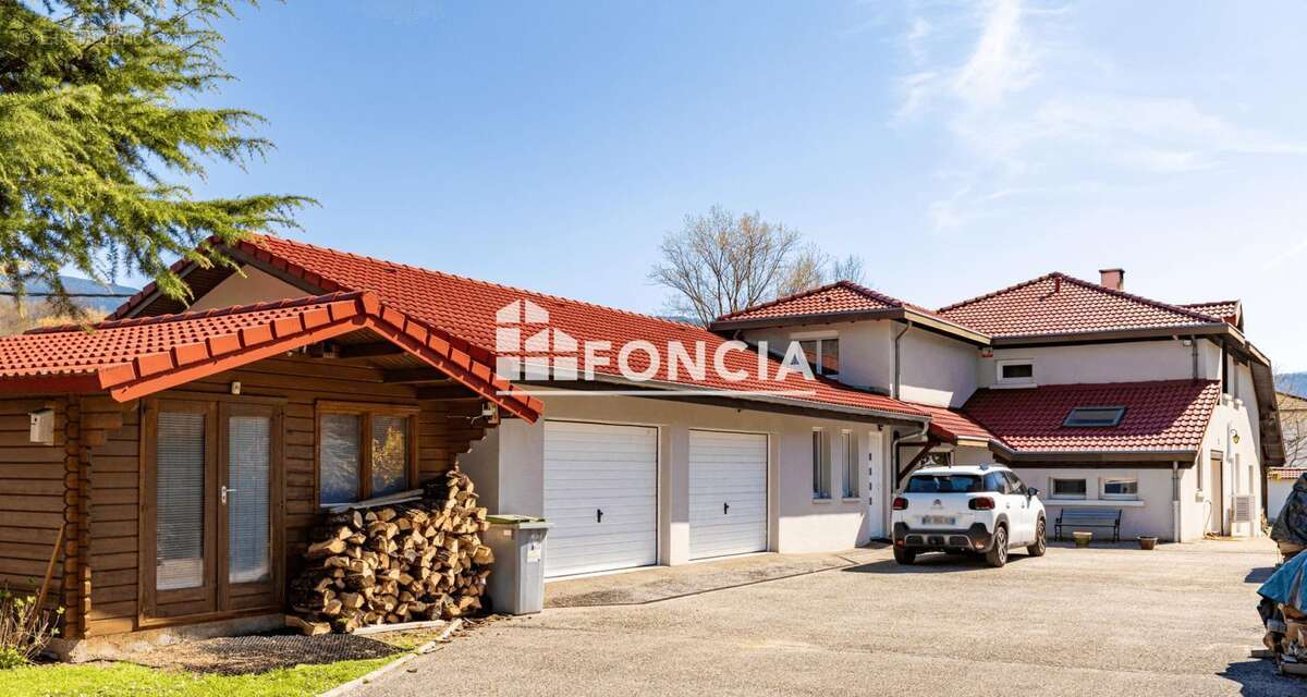 Maison à BRIE-ET-ANGONNES