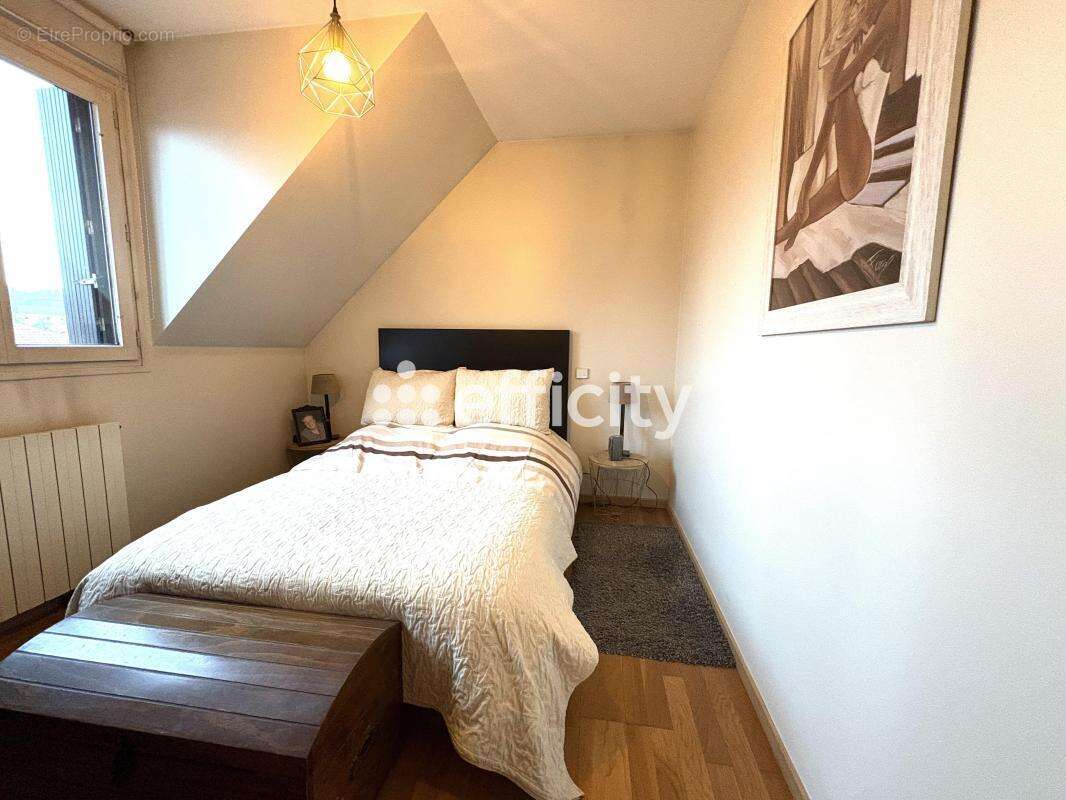 Maison à MONTIGNY-LES-CORMEILLES