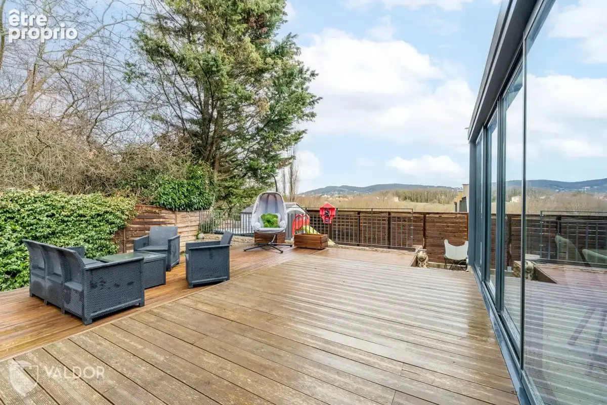 Maison contemporaine 123m2 - T5 - 4 chambres - jardin 202m2 - photo 7