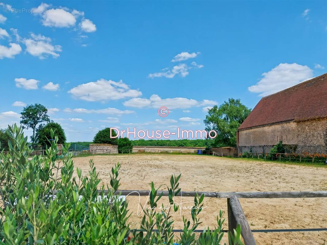 Maison à CHATEAUNEUF-EN-THYMERAIS