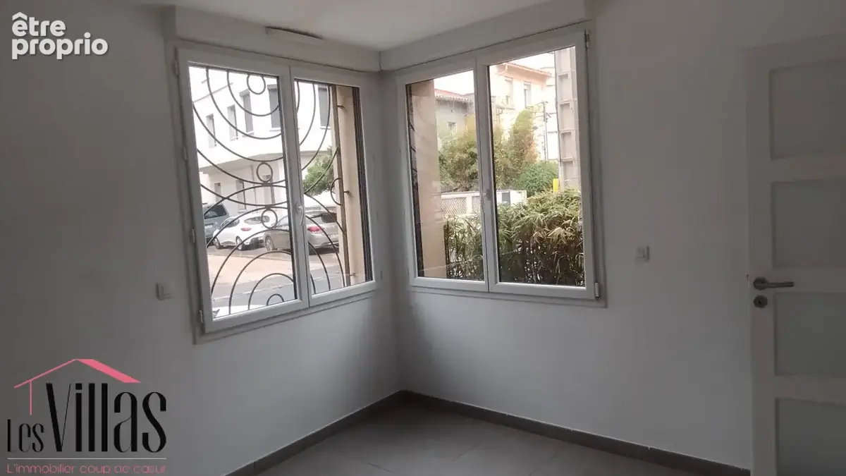 Charmant T2 rénové de 48 m2 avec parking à Perpignan - photo 9