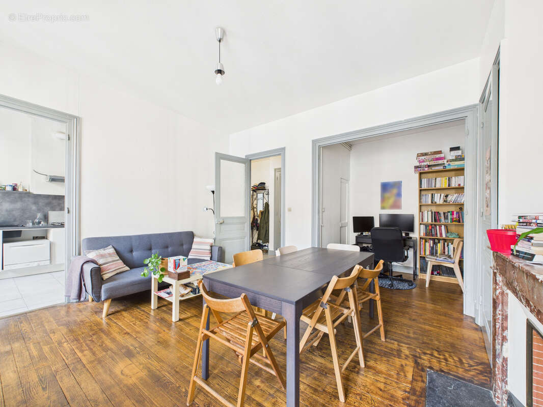 Appartement à SAINT-ETIENNE